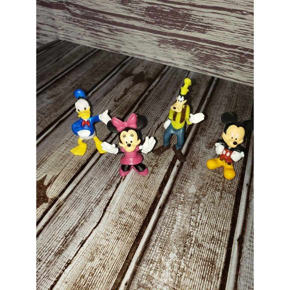 Lot of 4 DISNEY PVC Toy Mini Figures Mickey & Minnie Mouse Donald Duck & Goofy - Picture 3 of 3